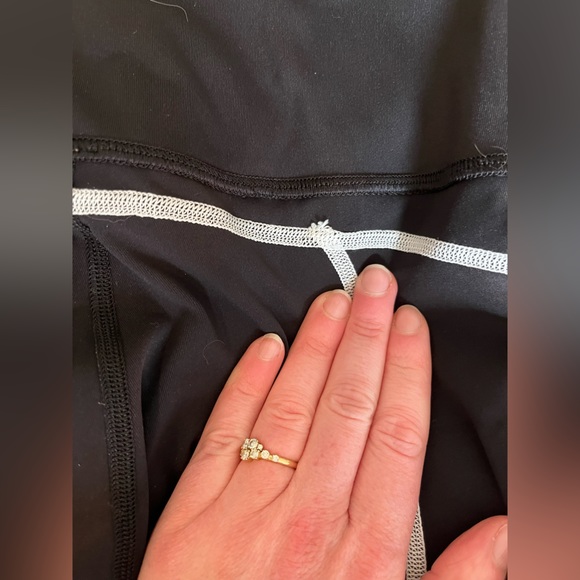 Lululemon Leggings 27” inseam - Picture 4 of 5